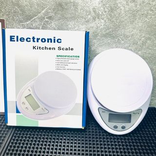 Cân tiểu ly B05 cỡ 5kg có pin