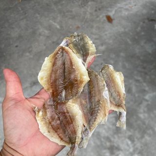Cá Đù Khô xẻ phi lê, tẩm ngọt vừa miệng, rút xương sạch sẽ, cá đù chuẩn biển Nghệ An loại một - size 1kg