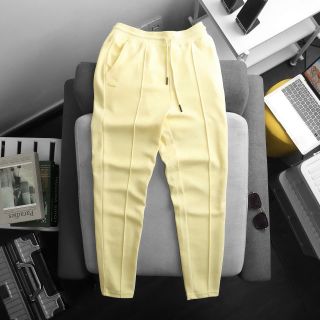 Jogger Cs Pique.  Chất vải pique trẻ trung, dệt sợi 100% cotton thấm hút mồ hôi tốt.