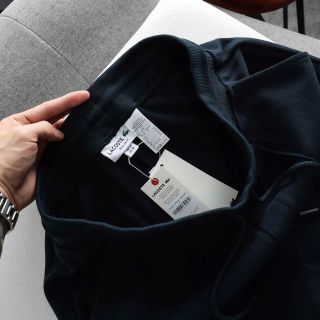 Jogger Cs Pique.  Chất vải pique trẻ trung, dệt sợi 100% cotton thấm hút mồ hôi tốt.