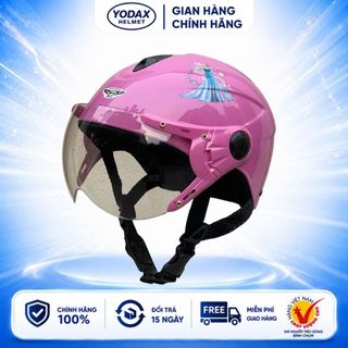 Nón bảo hiểm trẻ em an toàn cho bé đội hàng ngày.