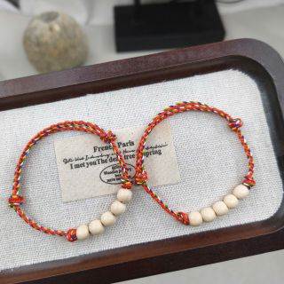 Vòng tay Ngũ Sắc Đỏ 3.0 mm phối charm Lục Tự 20 mm , Vòng tay Phong Thủy bán đủ size đủ màu