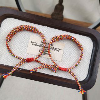 Vòng tay Ngũ Sắc Đỏ 2.0 mm phối charm Lục Tự 10 mm, Vòng tay Phong Thủy bán đủ size, đủ màu