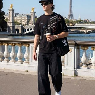 Áo thun nam. áo chất vải cotton dệt xịn, hàng xuất cty, co giãn trung bình, đanh, thấm hút mồ hôi tốt.