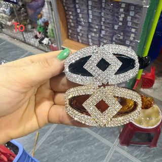 Kẹp nghéo đá to cao cấp đá sáng lấp lánh