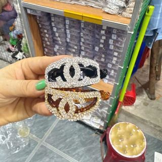 Kẹp nghéo đá to cao cấp đá sáng lấp lánh