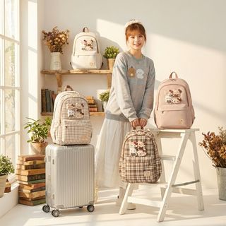 🎒 BALO A1018 – HỌA TIẾT CARO GẤU HOT TREND, ĐEO LÊN LÀ XINH!