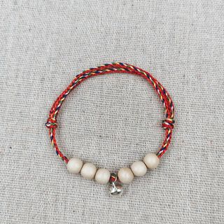 Vòng tay Ngũ Sắc Đỏ 2.0 mm phối 6 hạt dâu tằm trắng mix chuông mạ bạc Freesize, Vòng tay Phong Thủy bán đủ size, đủ màu