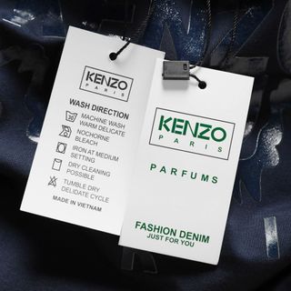 Mẫu áo thun KENZO. Logo in chuẩn.