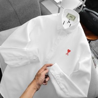 Sơ mi TD Ami Logo Basic.  Chất vải Oxford chính phẩm, mềm mịn.