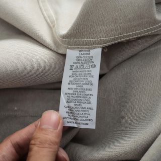 Sơ mi TD Ami Logo Basic.  Chất vải Oxford chính phẩm, mềm mịn.