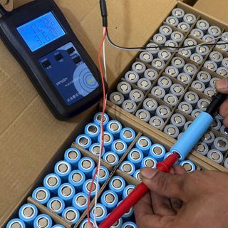 Pin YFH 18650 - 2000mAh 26C08 26H306 7.4Wh