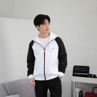 Áo khoác nam.  Vải xịn hàng chuẩn, nón rời  chất dầy mịn, logo cực nét.