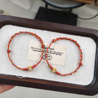 Vòng tay Ngũ Sắc Vàng Kim xoắn dây Cotton 0.8mm phối 1 hoa mẫu đơn 5 nút rắn chặn 2 bên Freesize. Vòng tay Phong Thủy bán đủ size, đủ màu
