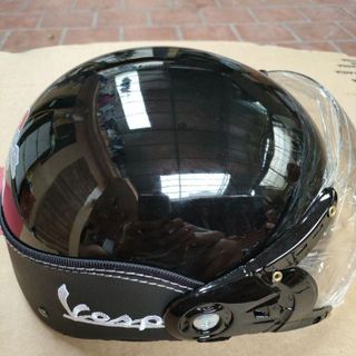 Mũ bảo hiểm Vespa có kính,nam, nữ , . chuyên bán buôn bán lẻ sll