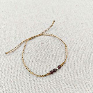 Vòng tay mix Đá Ganet Ngọc Hồng Lựu đủ mẫu freesize Tay. Vòng tay Phong Thủy bán đủ size, đủ màu