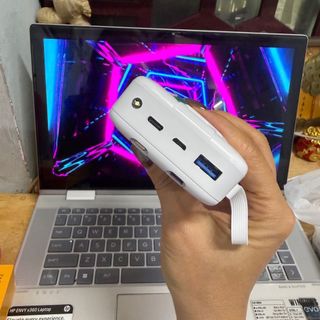 Pin Dự Phòng Hãng TAHADA Dung Lượng 20000mAh Kèm 2 Dây Sạc TC và lining