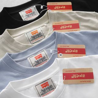 Áo thun nam. Logo thêu sắc nét. Phối cổ trẻ trung. Đơn giản.