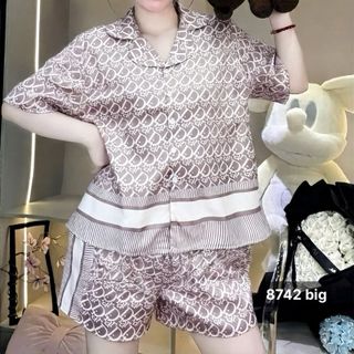 BỘ ĐÙI LATIN HENS BIGSIZE (8742)