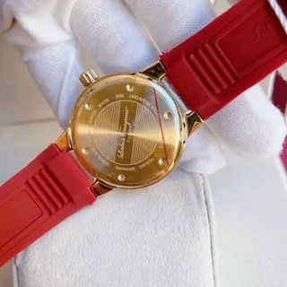 ĐỒNG HỒ NỮ CAO CẤP SALVATHORE DÂY SILICON NIỀNG GOLD