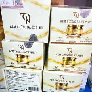 Kem dưỡng da ngày x3