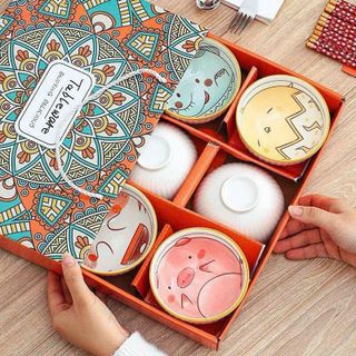 BỘ 6 CHÉN KÈM ĐŨA QUÀ TẶNG HÌNH THÚ (T24)
