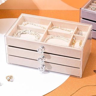 KỆ ĐỰNG TRANG SỨC PHỤ KIỆN 3 TẦNG SANG TRỌNG