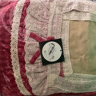 BỘ ĐŨI KẺ PHỐI REN CELINA (8428)