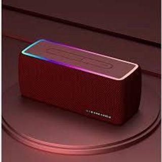 Loa Bluetooth AKD-W3 màu đỏ, nổi bật với thiết kế bọc vải và dải đèn LED RGB đổi màu xung quanh viền.