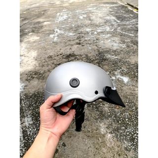 Nón Bảo Hiểm DANGROUP Mũ bảo hiểm nửa đầu sơn nhám lưỡi trai che nắng Thời Trang - An Toàn - Giá Tốt