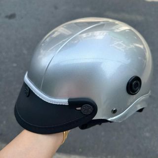 Nón Bảo Hiểm DAN GROUP { GIÁ SỈ } Nón bảo hiểm 1/2 sơn có lỗ thông gió chuẩn xịn Thời Trang - An Toàn - Giá Rẻ