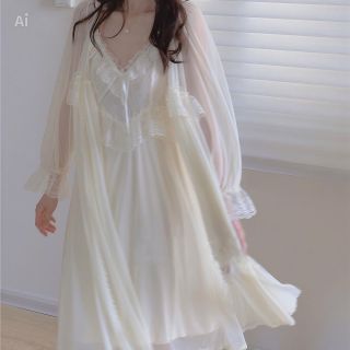 Váy Ngủ Lụa Hai Dây Cao Cấp Phối Choàng