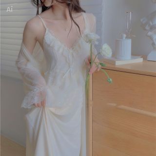 Váy Ngủ Lụa Hai Dây Cao Cấp Phối Choàng