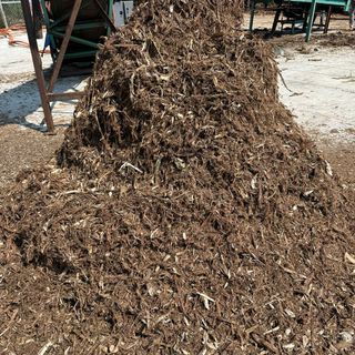 Cung Cấp Vỏ Cây Băm Ðốt Lò Số Lượng Lớn – Nhiên Liệu Sinh Khối Chất Lượng Cho Nhà Máy Công Nghiệp