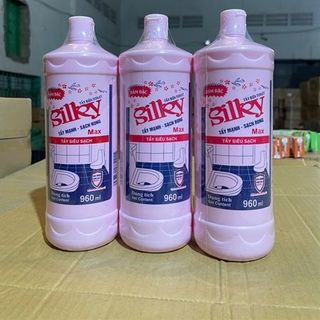 Tẩy Toilet Silky Full Vat