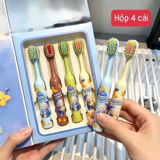 Hộp 4 bàn chải gấu beer cho trẻ 3-7 tuổi