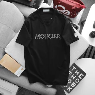 Moncler T-shirt nam.  Chất cotton 4c, chữ in cao.