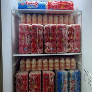 Sữa uống lên men Yakult