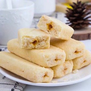 Bánh Gạo Vetrue Rice Biscuit Vị Phô mai và Vị Lòng đỏ trứng muối 116g