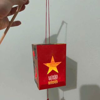 Đèn trung thu yêu nước