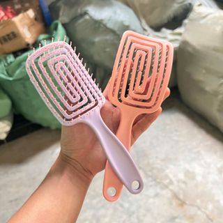 Lược Chải Tóc Xoăn Gỡ Rối Mát Xa Da Đầu Tiện Dụng