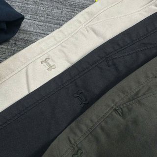 BIGSIZE Quần short nam co giãn.