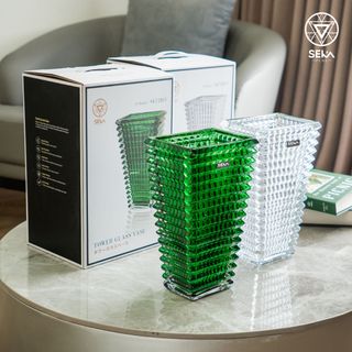 Bình hoa thủy tinh dáng tháp SEKA Màu trắng