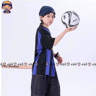 Set áo thể thao kẻ xanh mix quần jean túi hộp cho bé trai Soikid342