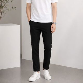 áo trắng thêu B phối