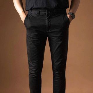 Quần Dài kaki nam. Chất vải 98% cotton dày dặn đanh mịn 2% sợi Spandex co giãn thoải mái.