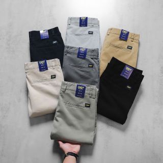 Quần Dài kaki nam. Chất vải 98% cotton dày dặn đanh mịn 2% sợi Spandex co giãn thoải mái.
