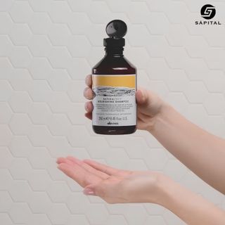 Dầu gội Davines Nourishing Vàng đậm - Gội cấp ẩm giúp nuôi dưỡng, phục hồi cho mái tóc khô xơ