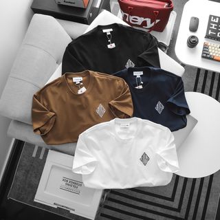 Áo thun nam.   Chất liệu cotton 4 chiều, co giãn mềm mịn, thấm hút mồ hôi tốt.