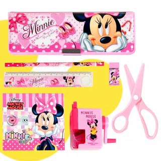 Bộ Dụng Cụ Học Tập Disney DM6049- Set Quà Tặng 7 Món Cho Bé Gồm Hộp Bút, Cục Tảy, Kéo, Gọt Bút Chì
